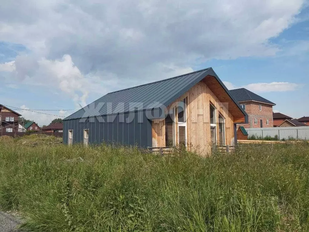 Дом в Новосибирская область, Новосибирский район, Каменский сельсовет, ... - Фото 1