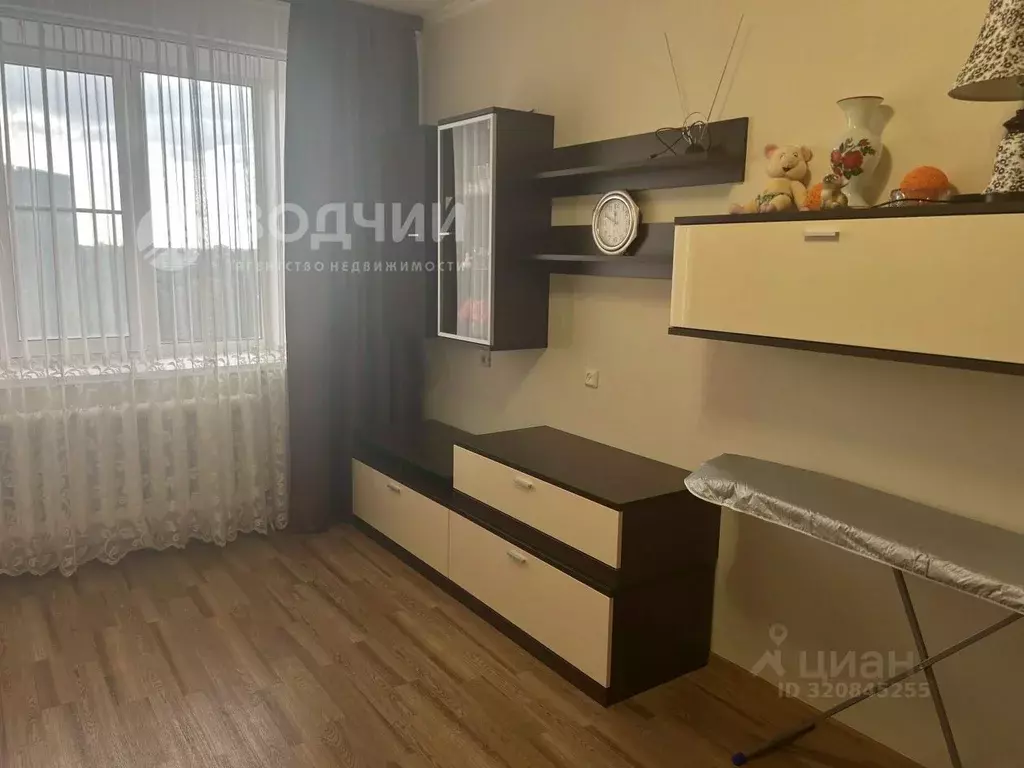 1-к кв. Чувашия, Чебоксары Цивильская ул., 7 (45.0 м) - Фото 0