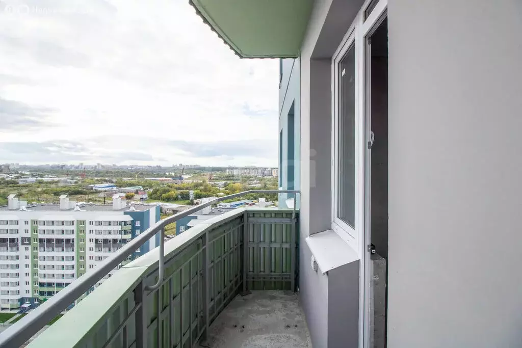1-комнатная квартира: Тюмень, улица Героев Космоса, 21 (34.8 м) - Фото 2
