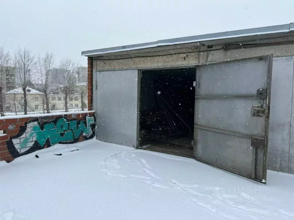 Гараж в Свердловская область, Екатеринбург ул. Восточная, 5Г (17 м) - Фото 1