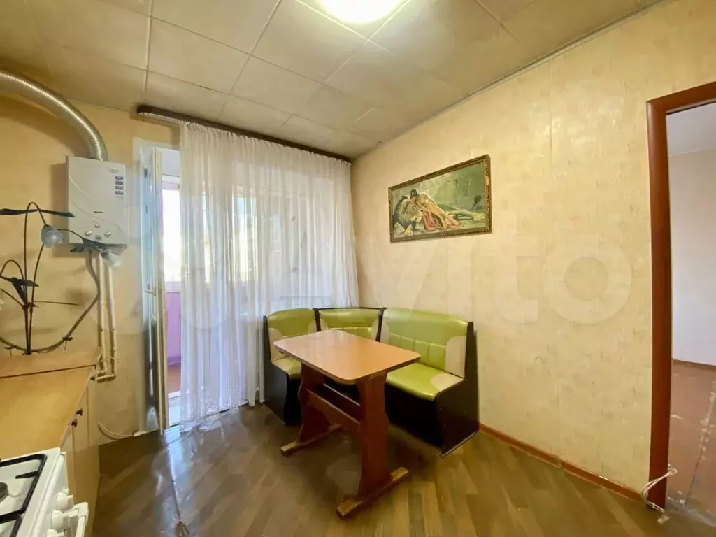 1-к. квартира, 50 м, 3/3 эт. - Фото 1
