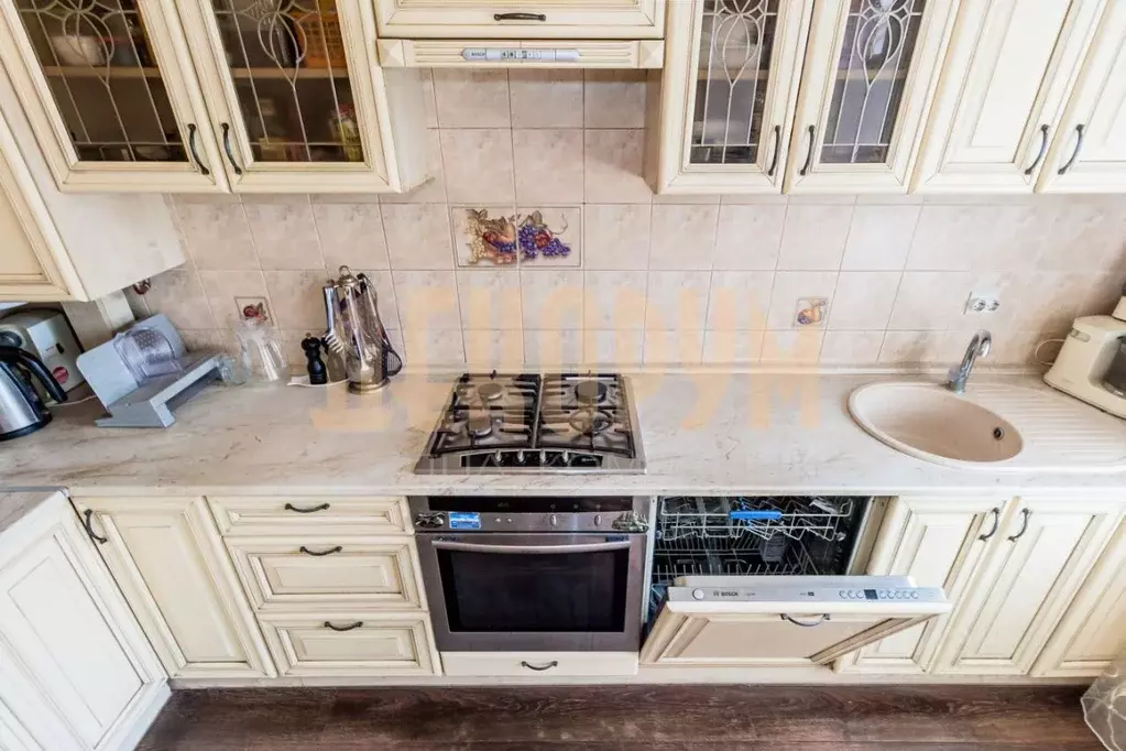 Таунхаус в Калининградская область, Калининград просп. Мира, 176 (146 ... - Фото 2