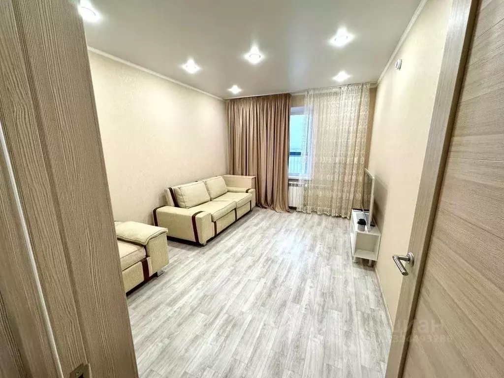 1-к кв. Татарстан, Набережные Челны ул. Виктора Полякова, 26 (39.8 м) - Фото 2