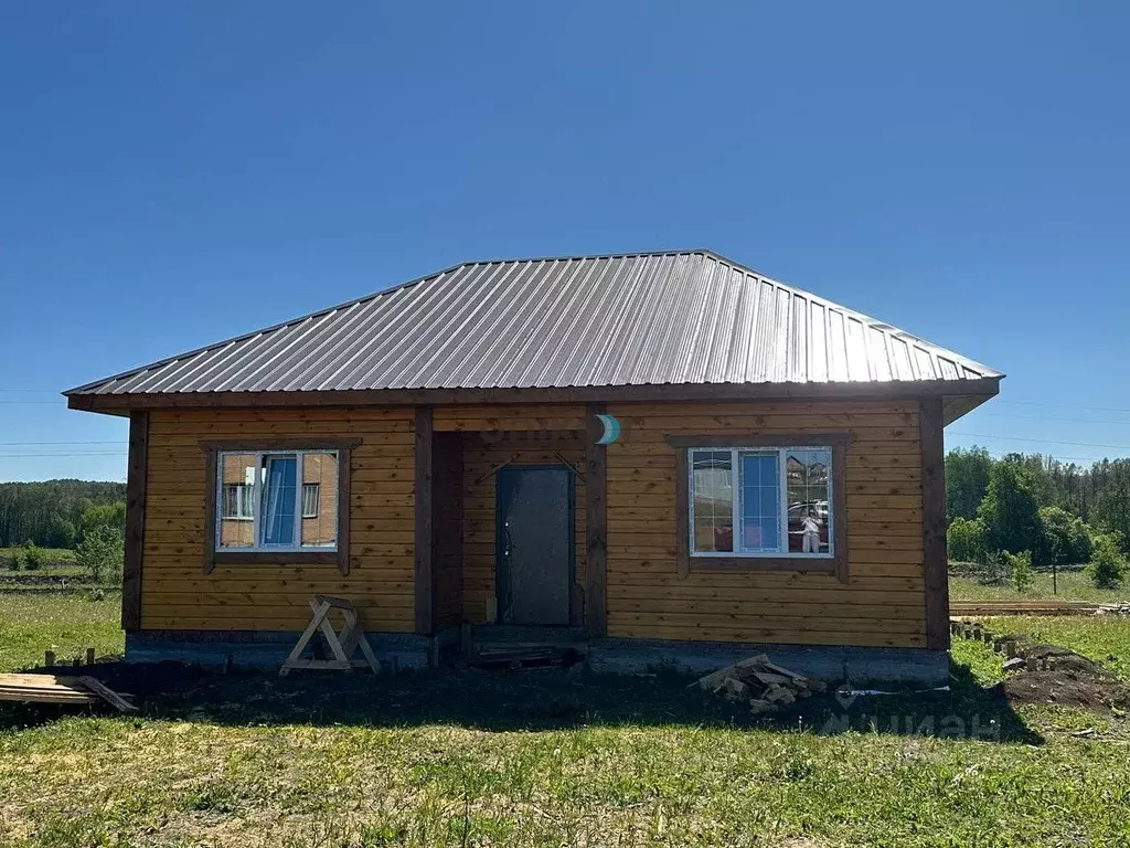 Дом в Башкортостан, Иглинский сельсовет, с. Иглино ул. Авроры, 20 (100 ... - Фото 0