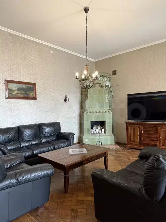 3-к. квартира, 138 м, 3/5 эт. - Фото 0