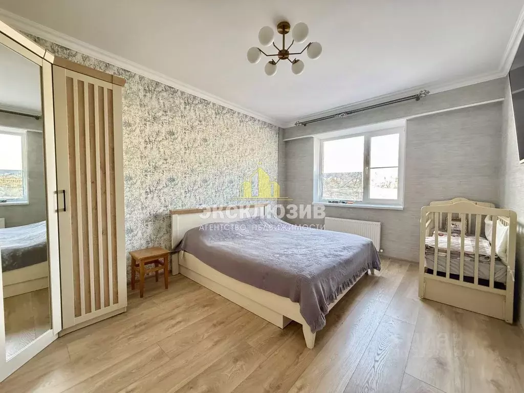 2-к кв. Ставропольский край, Ессентуки ул. Иглина, 17 (80.7 м) - Фото 0