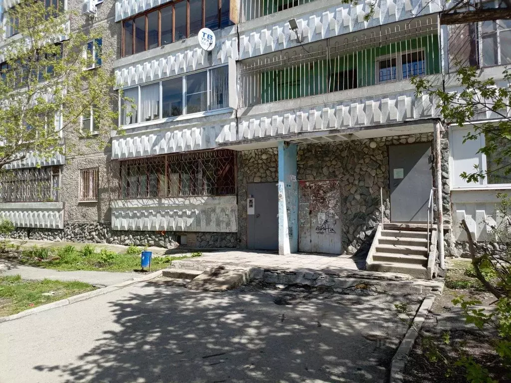 2-к кв. Свердловская область, Екатеринбург ул. Викулова, 38 (47.0 м) - Фото 0