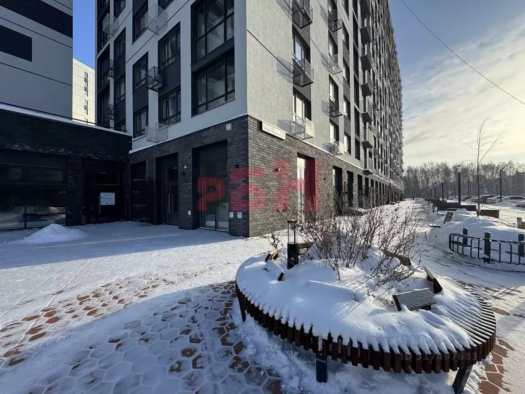 Помещение свободного назначения в Тюменская область, Тюмень ул. Андрея ... - Фото 1