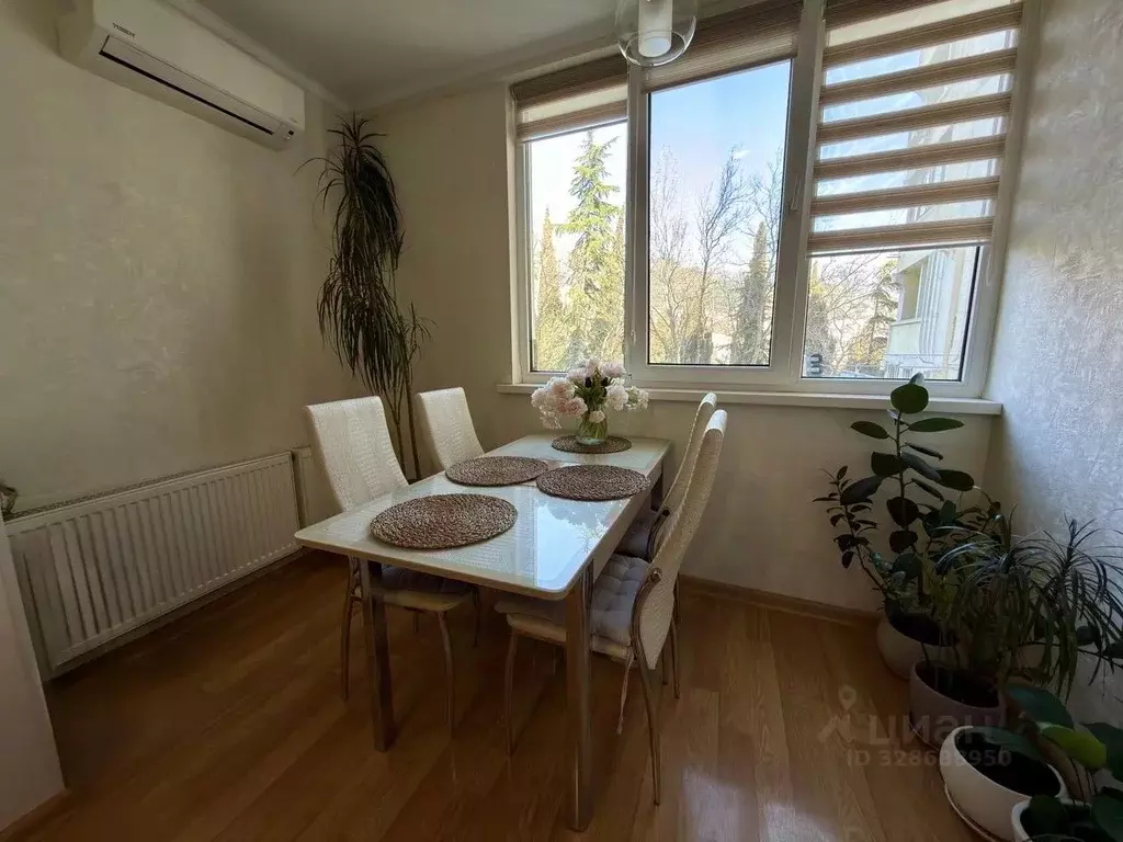 2-к кв. Крым, Ялта ул. Блюхера, 52 (61.6 м) - Фото 1