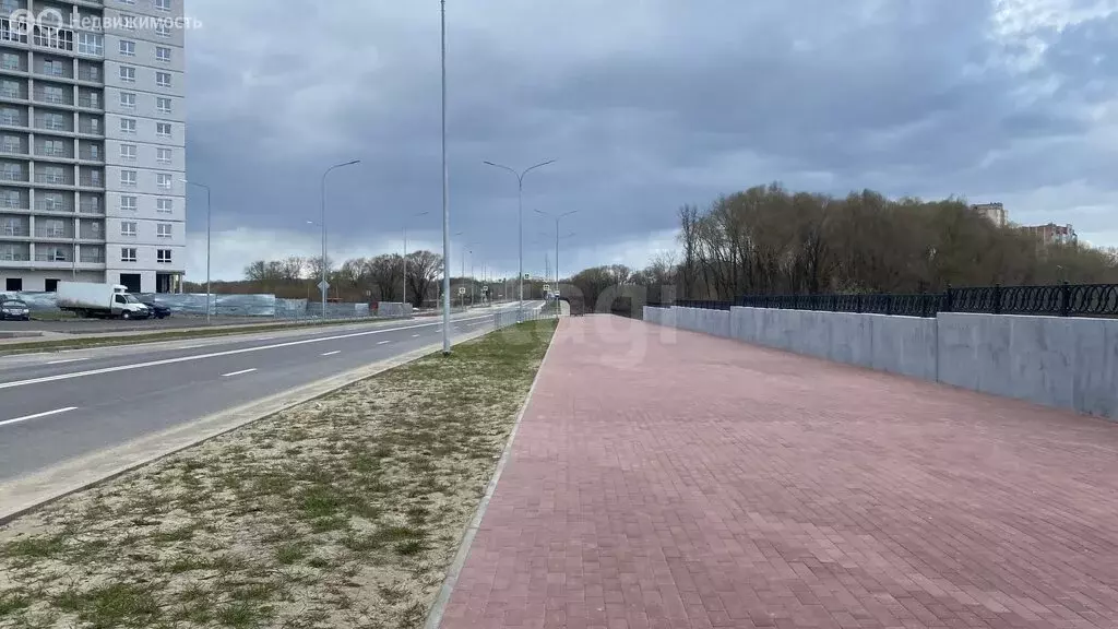 1-комнатная квартира: Брянск, улица Братьев Ткачёвых, 17 (53.4 м) - Фото 2