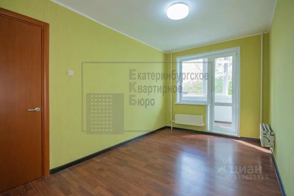 4-к кв. Свердловская область, Екатеринбург ул. Молодежи, 82 (63.9 м) - Фото 0