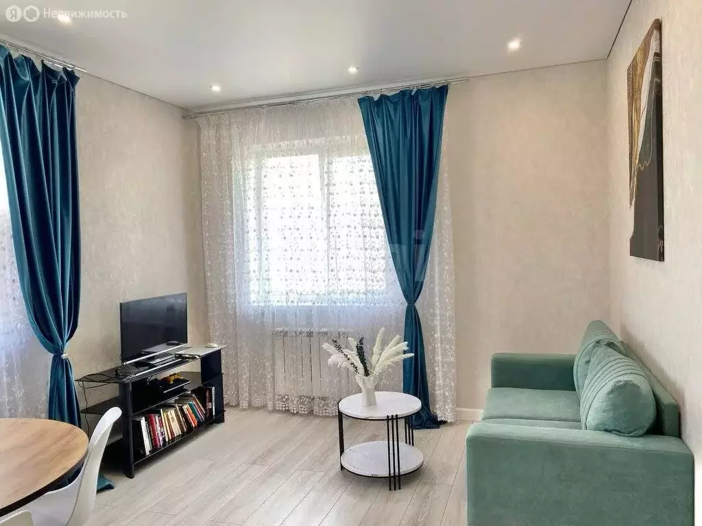 2-комнатная квартира: Казань, Чистопольская улица, 61Д (60 м) - Фото 1
