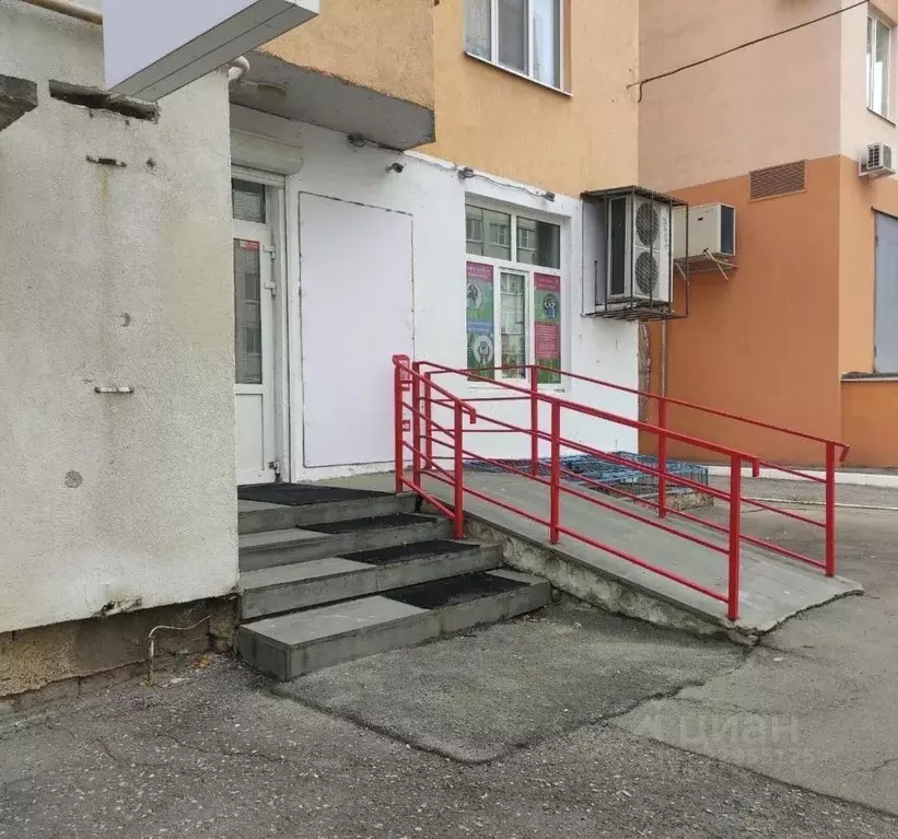 Помещение свободного назначения в Саратовская область, Саратов ул. ... - Фото 1