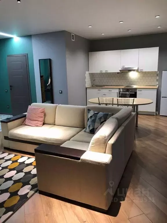 2-к кв. Татарстан, Казань ул. Братьев Касимовых, 35 (55.6 м) - Фото 1