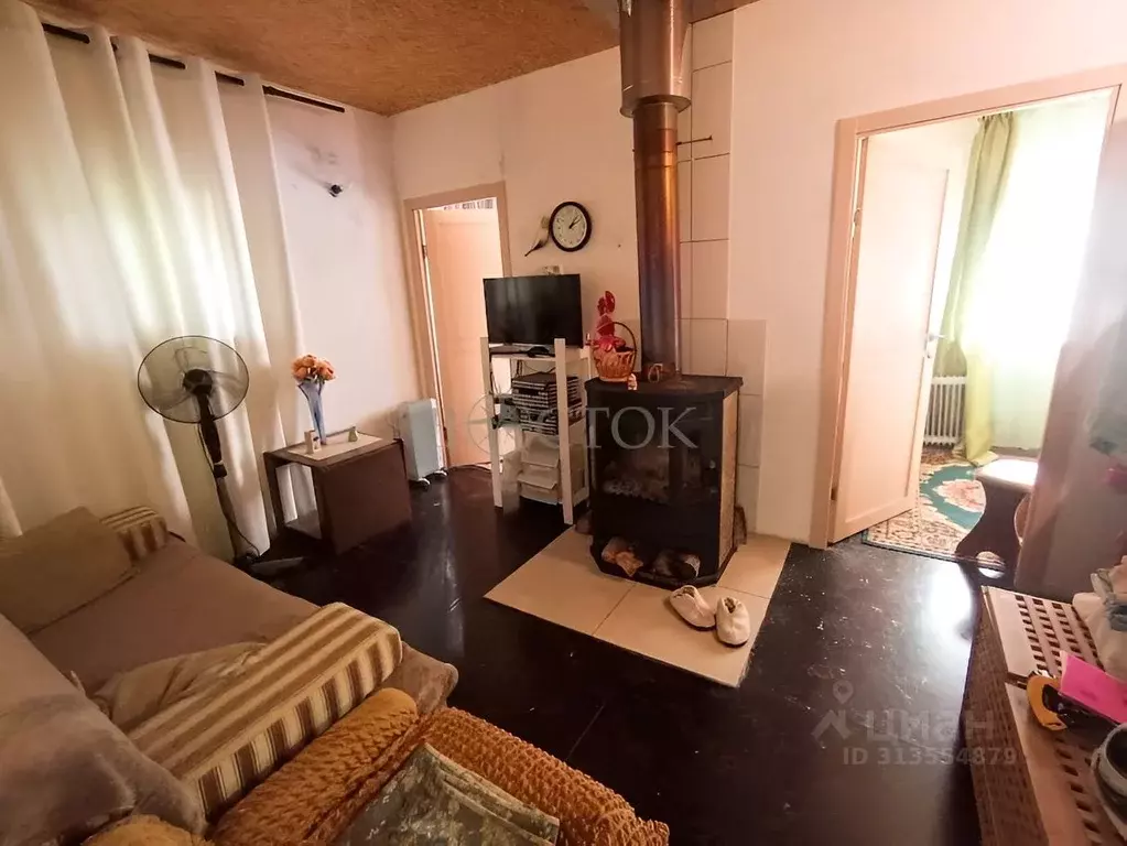 Дом в Красноярский край, Емельяновский район, Мининский сельсовет, ... - Фото 1