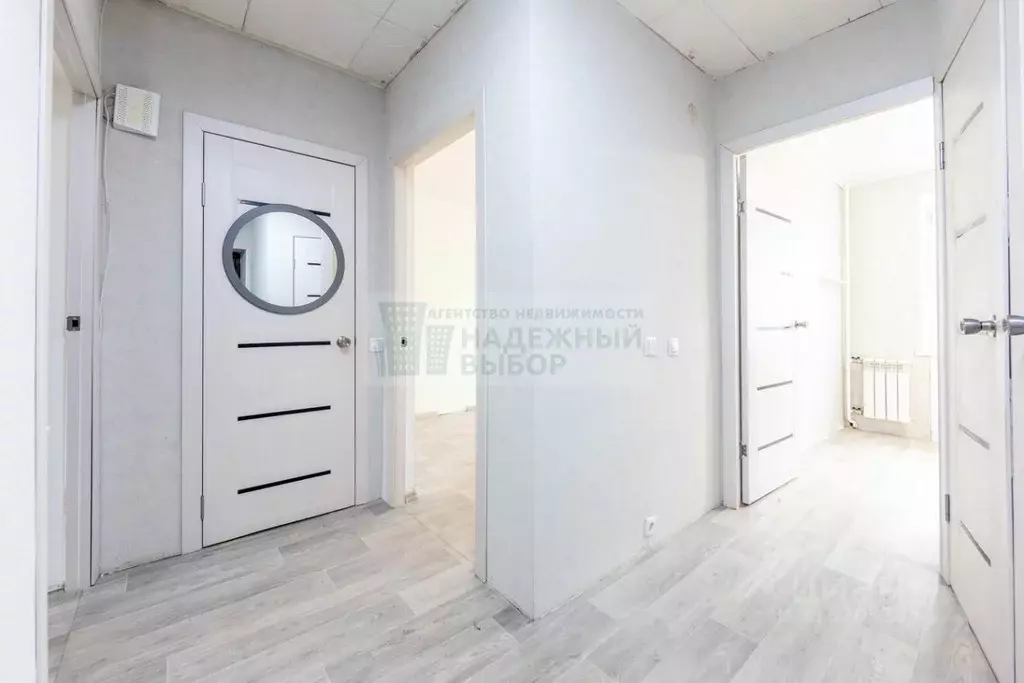 2-к кв. Тюменская область, Тюмень Комбинатская ул., 38 (47.8 м) - Фото 0