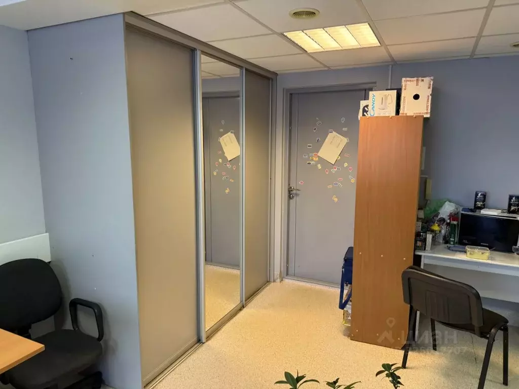 Офис в Свердловская область, Екатеринбург ул. Бажова, 174 (38 м) - Фото 1