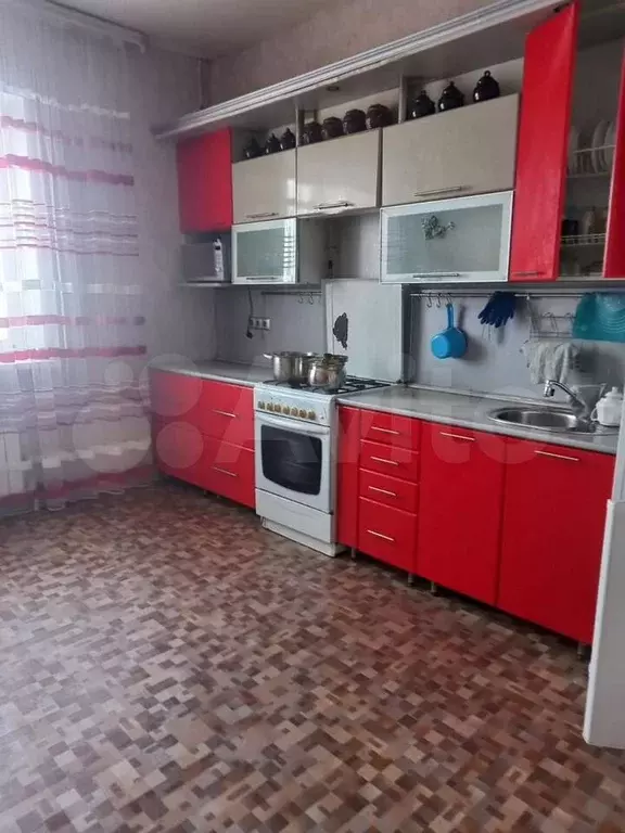 3-к. квартира, 60 м, 1/3 эт. - Фото 0