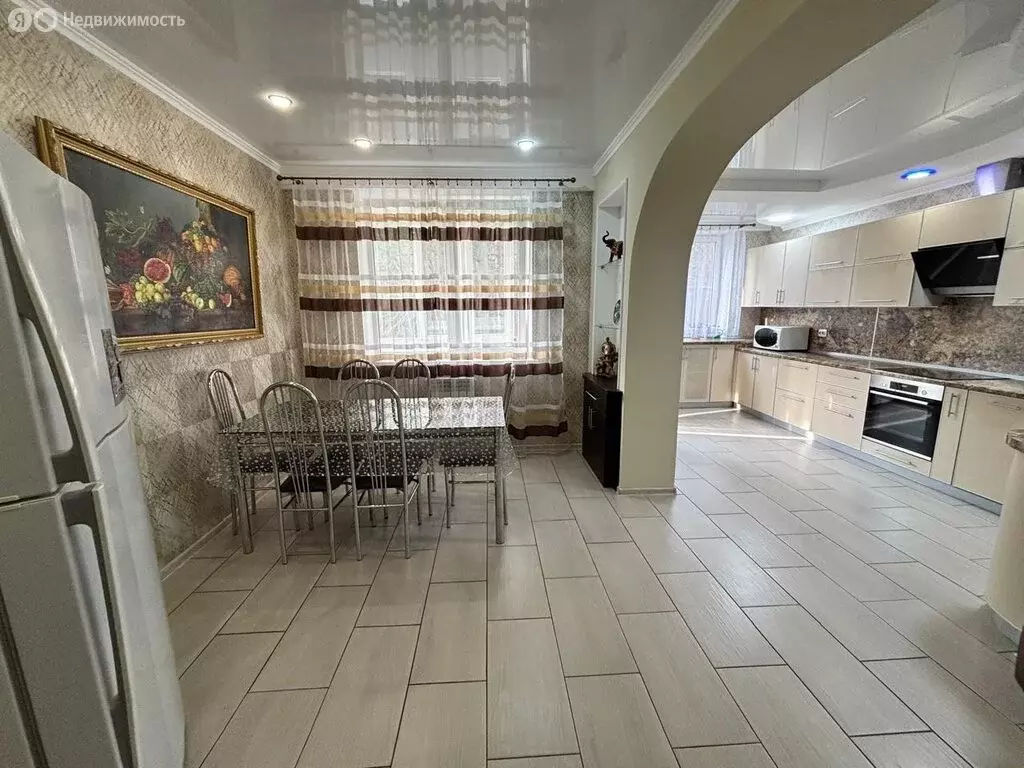 2-комнатная квартира: Кисловодск, Набережная улица, 77к1 (76.8 м) - Фото 2