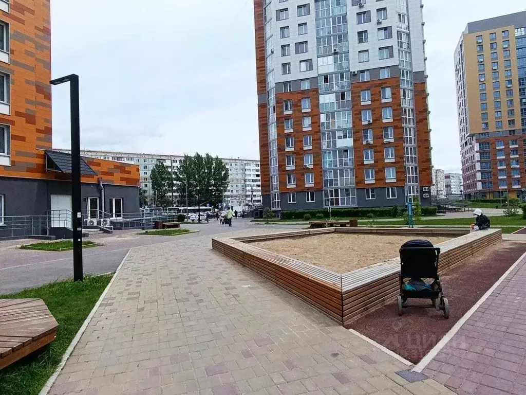 2-к кв. Омская область, Омск ул. 70 лет Октября, 3 (54.8 м) - Фото 1