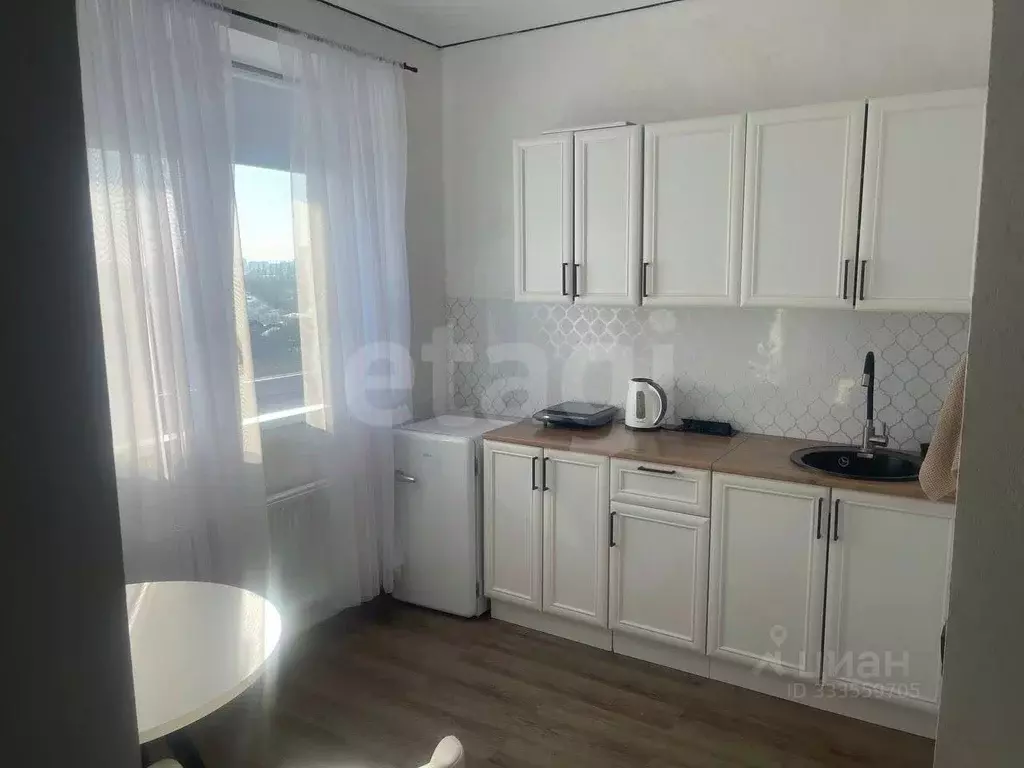 Студия Тюменская область, Тюмень Дамбовская ул., 25к1 (24.3 м) - Фото 1