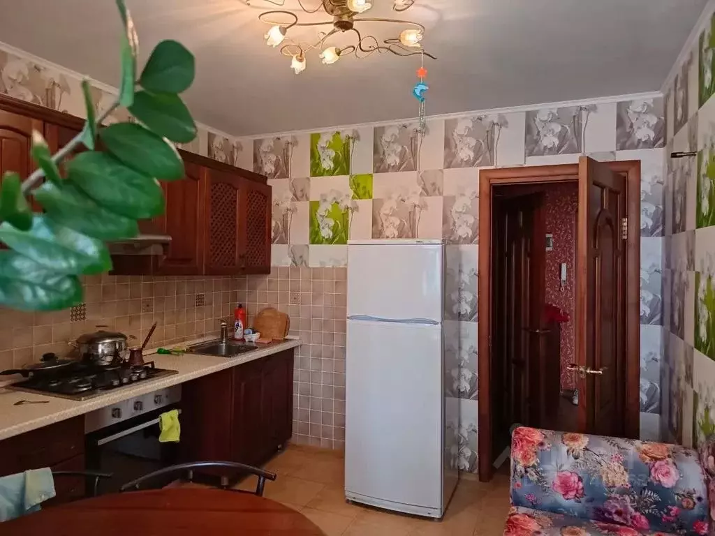 1-к кв. Татарстан, Зеленодольск ул. Комарова, 14Бк1 (38.0 м) - Фото 0