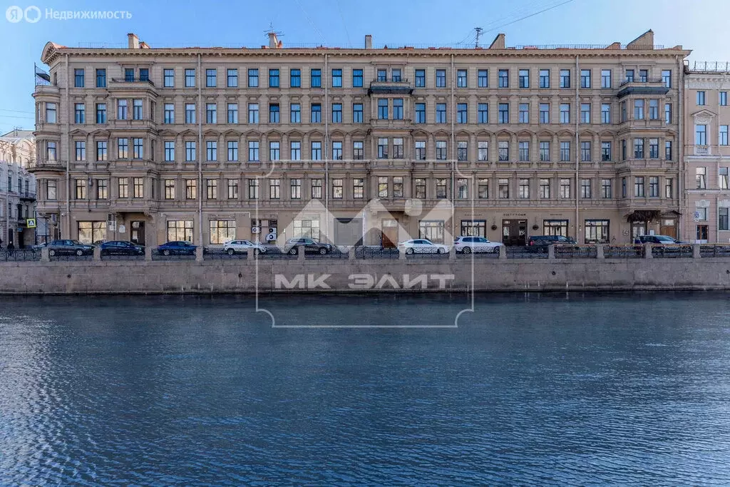 Квартира-студия: Санкт-Петербург, набережная реки Мойки, 64 (150 м) - Фото 1