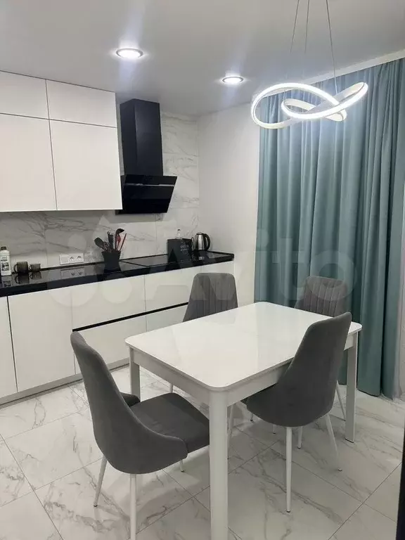 2-к. квартира, 56 м, 1/9 эт. - Фото 0