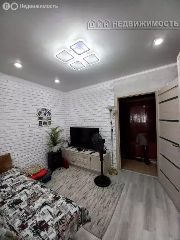 2-комнатная квартира: Оренбург, Просторная улица, 6/2 (50 м) - Фото 0