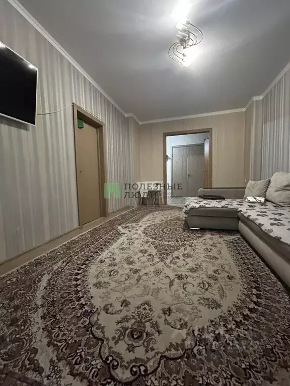 4-к кв. Башкортостан, Уфа ул. Калинина, 8 (96.1 м) - Фото 0