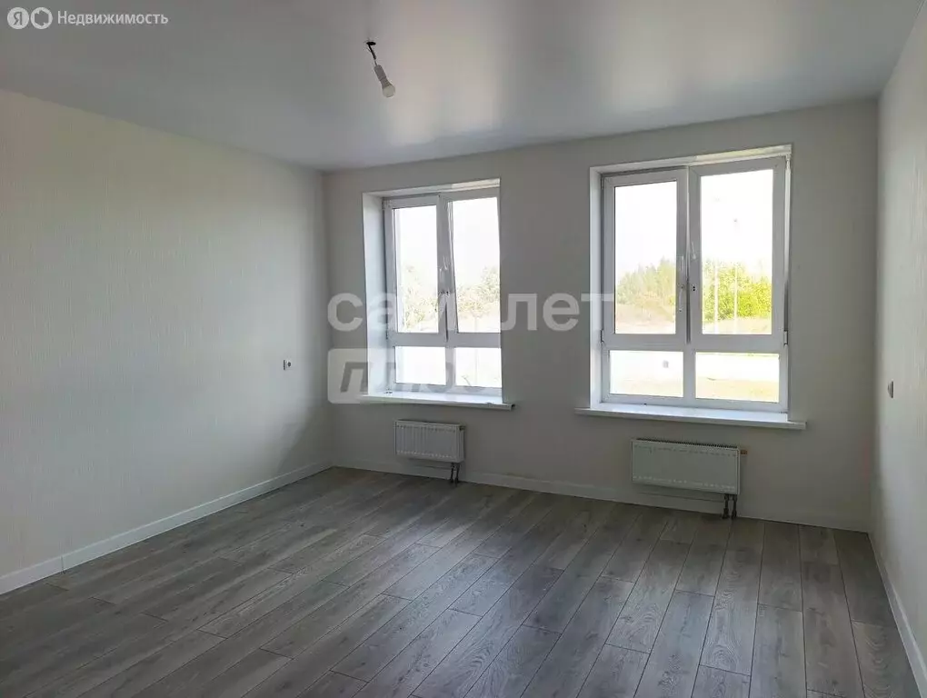 2-комнатная квартира: Уфа, улица Ивана Спатара, 16 (56.3 м) - Фото 1