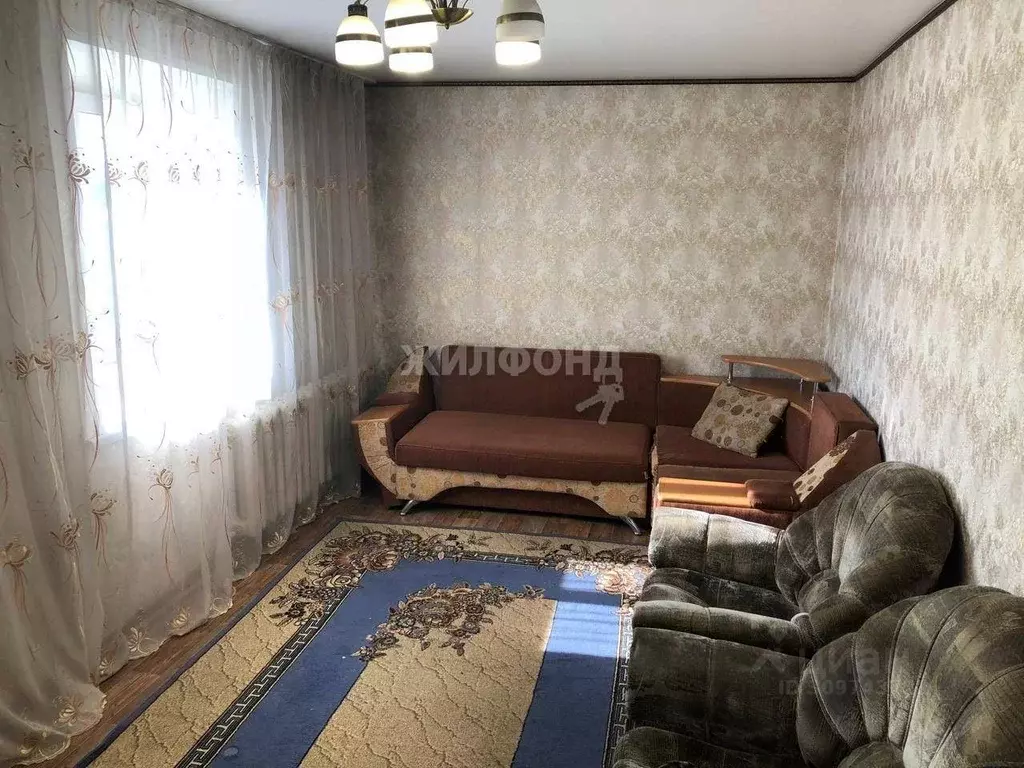 3-к кв. Хакасия, Усть-Абакан рп ул. Волкова, 8 (63.7 м) - Фото 0