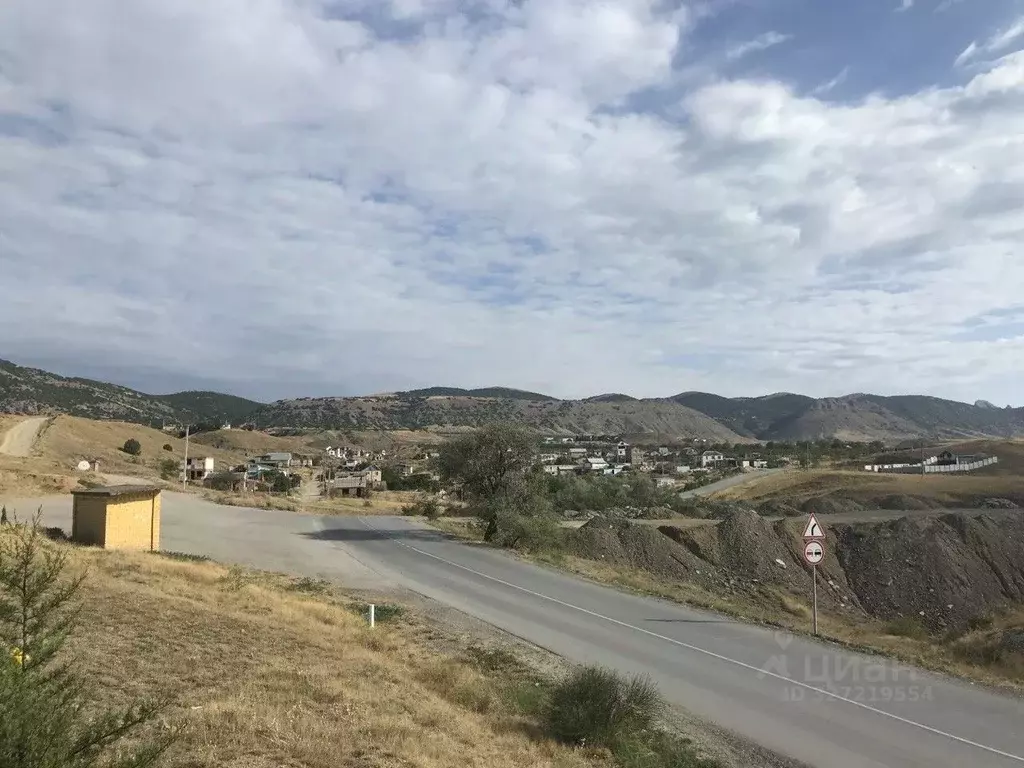 Участок в Крым, Судак муниципальный округ, с. Миндальное  (7.0 сот.) - Фото 1