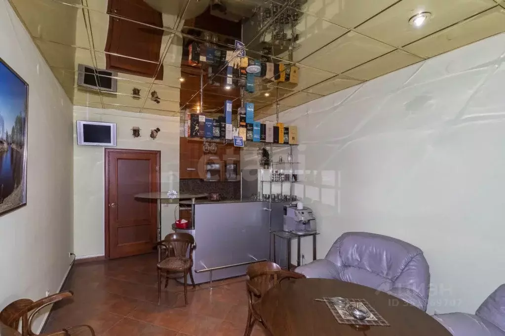 Офис в Тюменская область, Тюмень Харьковская ул., 59А (127 м) - Фото 1