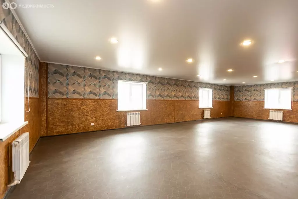 Дом в посёлок Чкалов, Восточная улица, 49 (279.3 м) - Фото 1