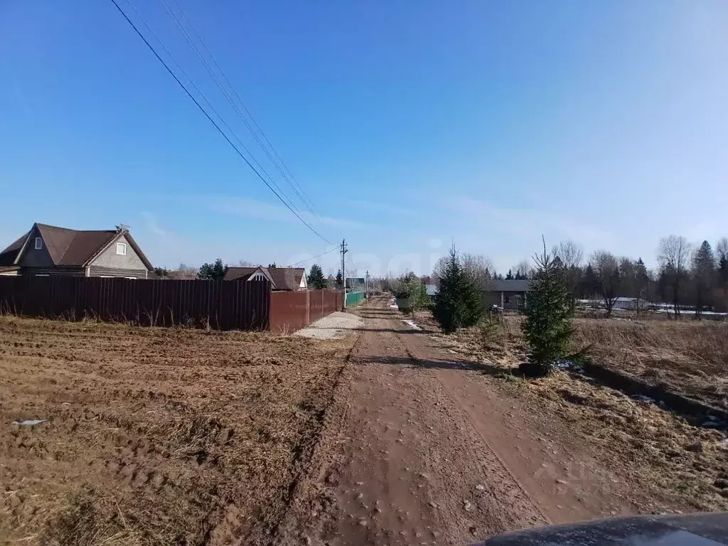 Участок в Ленинградская область, Волховский район, Бережковское с/пос, ... - Фото 1