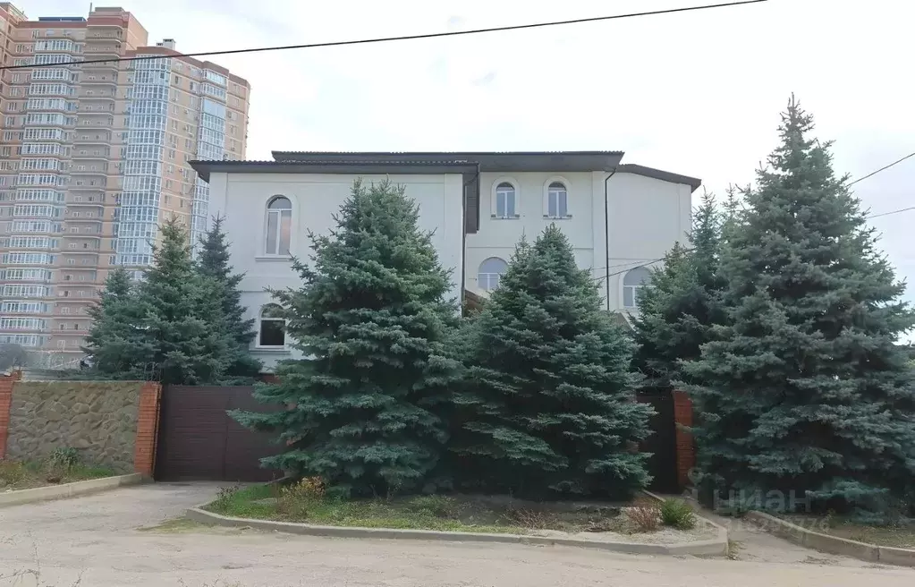 Дом в Волгоградская область, Волгоград Карская ул. (1298 м) - Фото 0
