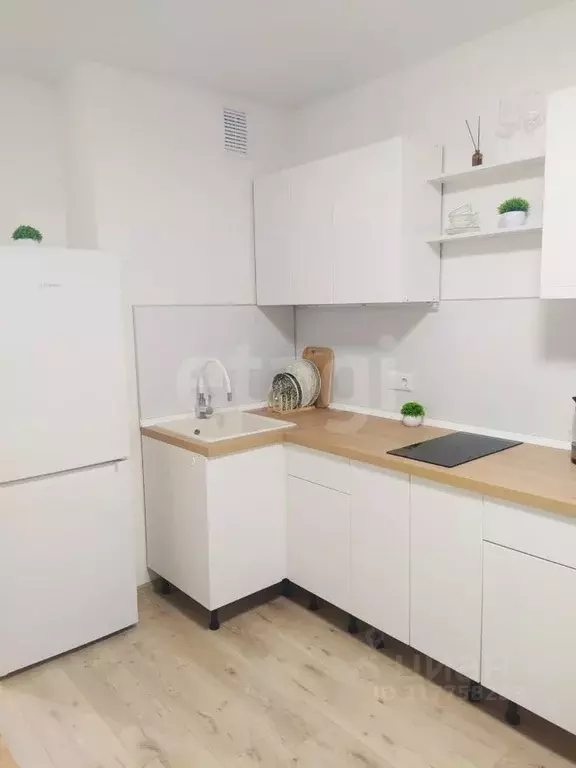 Студия Тюменская область, Тюмень ул. 9 Января, 160к1 (23.0 м) - Фото 0
