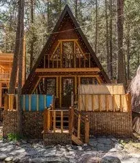 Дом в Кабардино-Балкария, Эльбрусский район, с. Терскол ул. Иткол, 11А ... - Фото 0