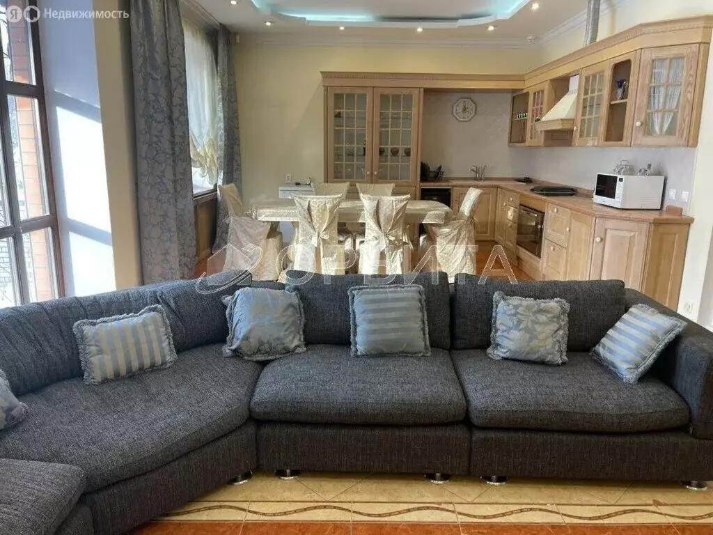 Дом в Тюмень, Барнаульская улица, 90 (284 м) - Фото 1