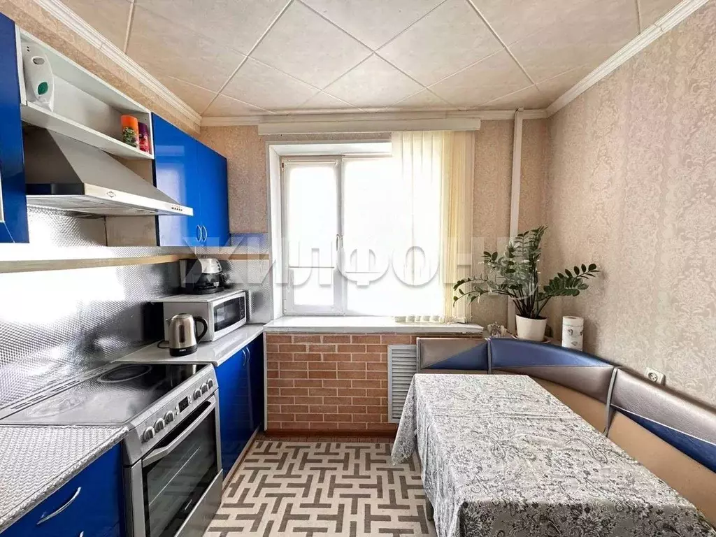 3-к кв. Ханты-Мансийский АО, Когалым ул. Дружбы Народов (65.8 м) - Фото 0