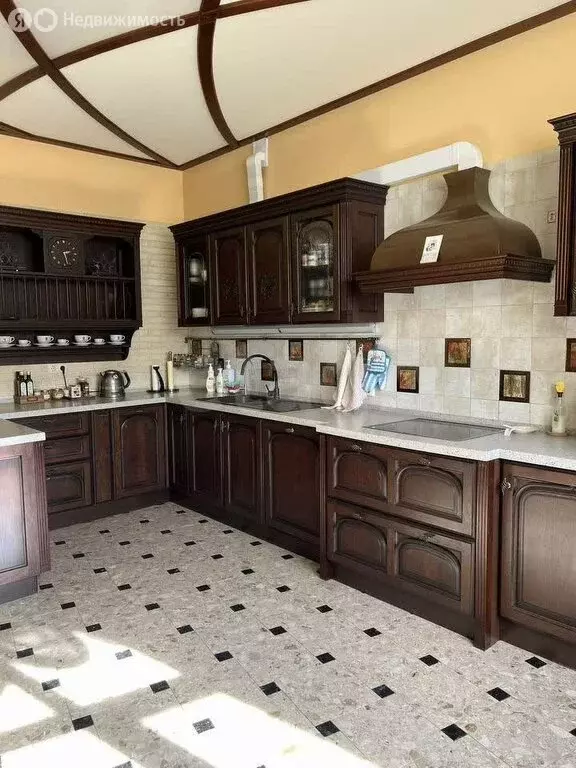 6-комнатная квартира: Тюмень, улица Пржевальского, 35 (256.1 м) - Фото 0
