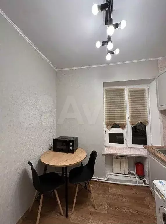 2-к. квартира, 40 м, 4/4 эт. - Фото 1
