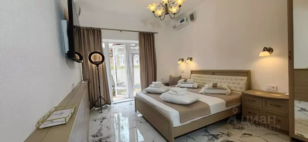 Комната Крым, Судак аллея Тенистая, 17 (50.0 м) - Фото 1