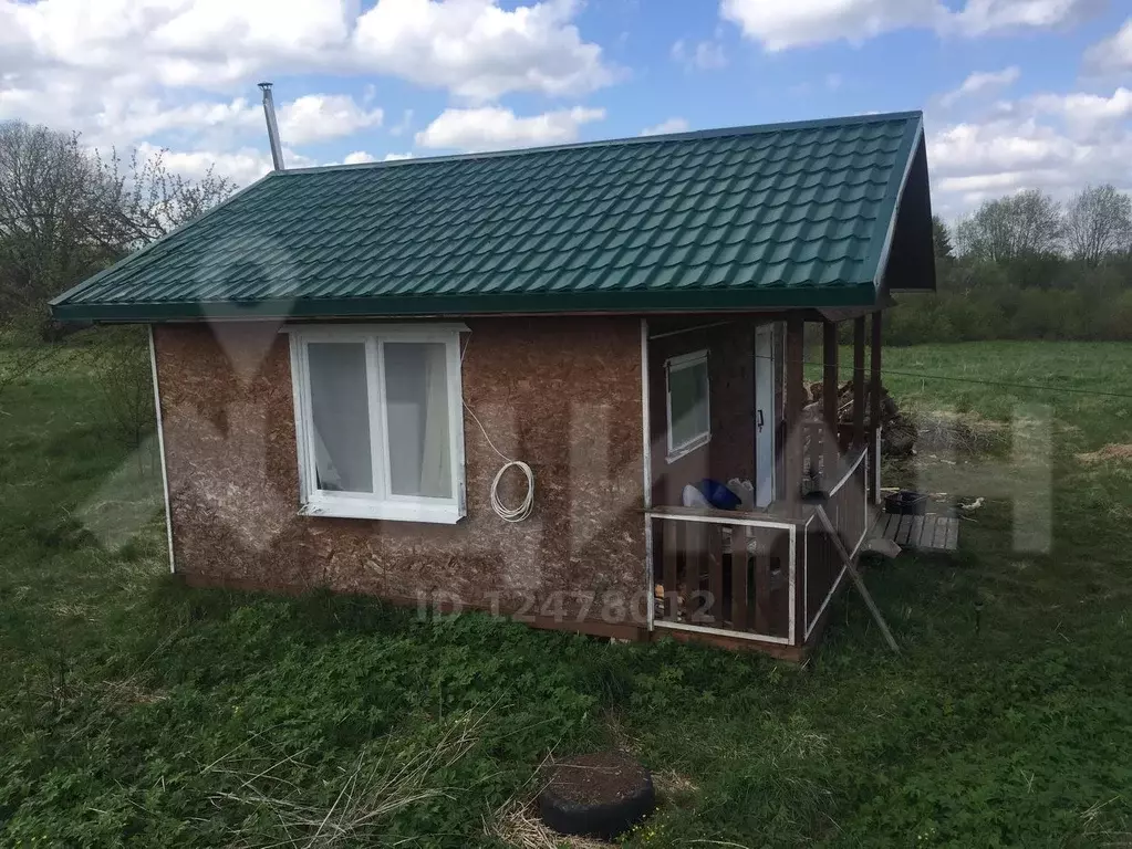 Дом в Псковская область, Плюсский район, д. Полуяково (30.0 м) - Фото 0