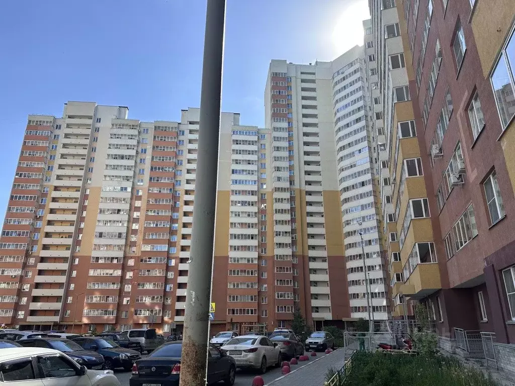 1-к кв. Свердловская область, Екатеринбург ул. Рощинская, 44 (39.1 м) - Фото 0