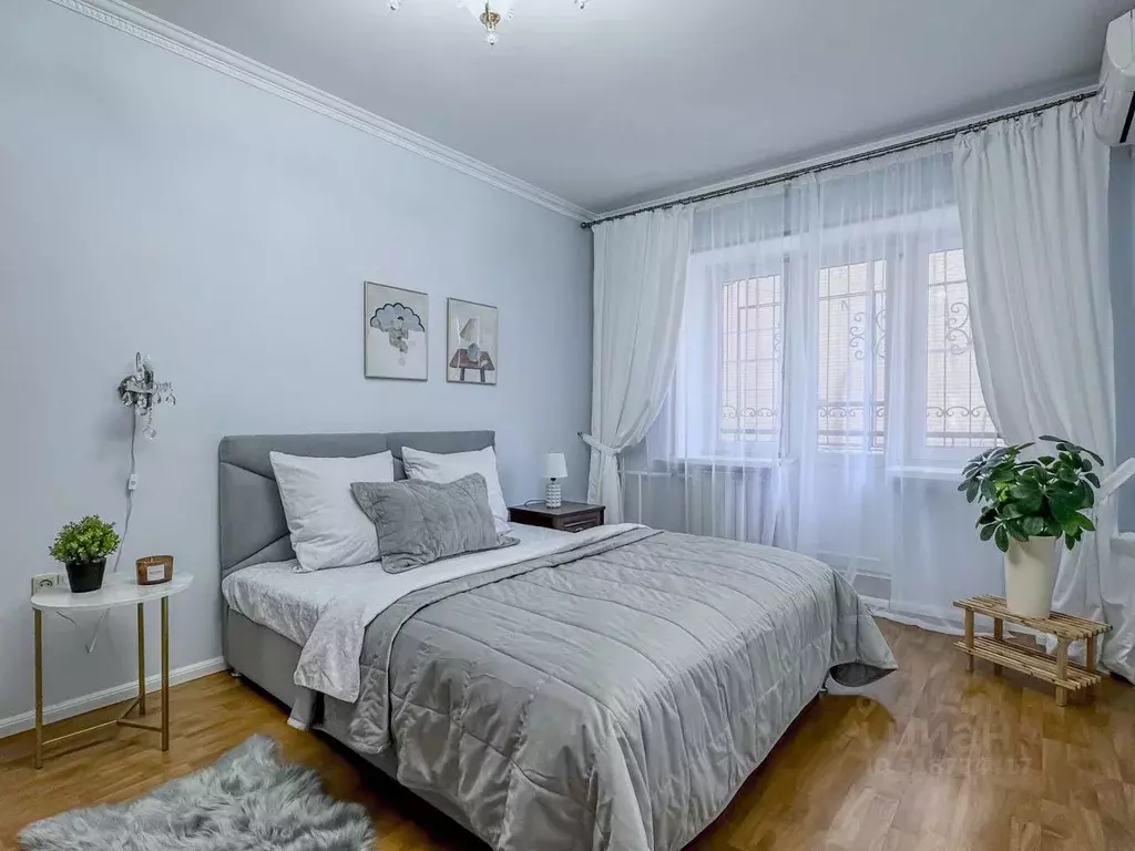 2-к кв. Астраханская область, Астрахань Березовский пер., 12 (96.0 м) - Фото 0