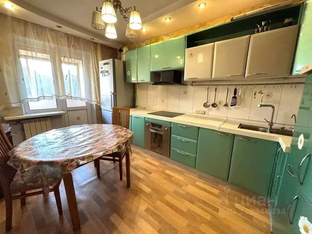 3-к кв. Иркутская область, Шелехов 1-й мкр, 43 (68.0 м) - Фото 1
