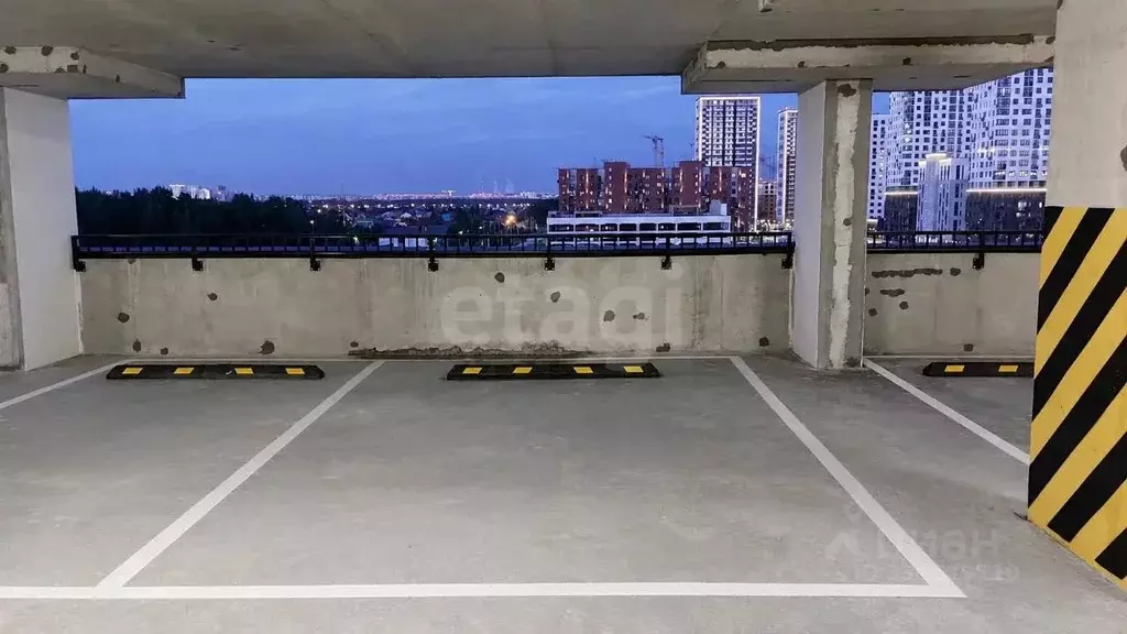 Гараж в Тюменская область, Тюмень ул. Николая Глебова, 8 (19 м) - Фото 1
