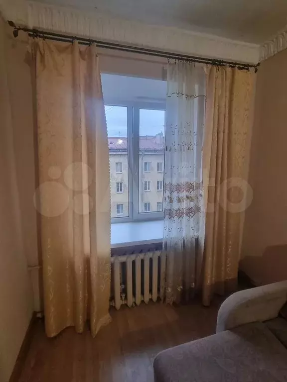 Комната 16 м в 5-к., 6/6 эт. - Фото 1